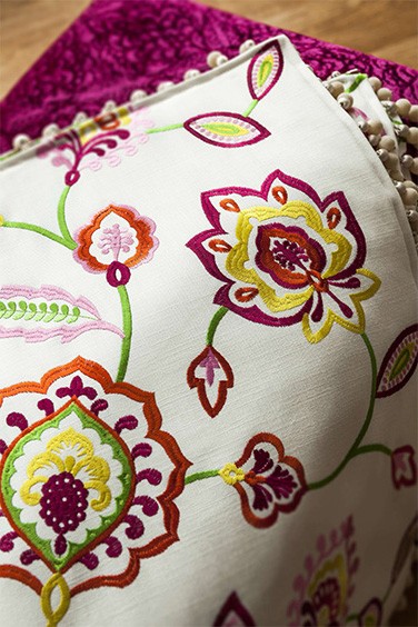 Lahini Linen Fabric by Prestigious Textiles - Britannia Rose